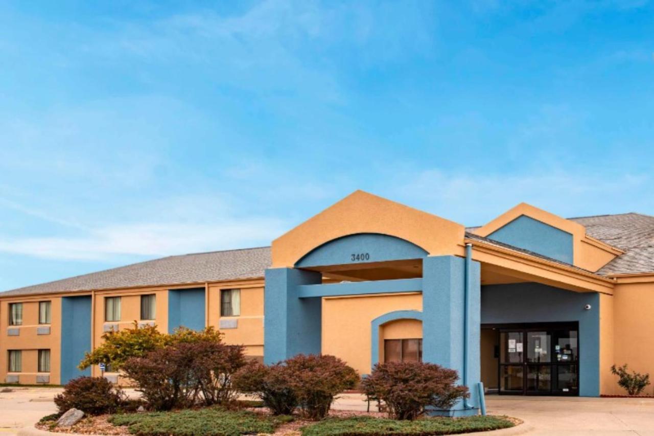 Oyo Hotel Lincoln Airport Ne, Hwy 80 Exteriér fotografie